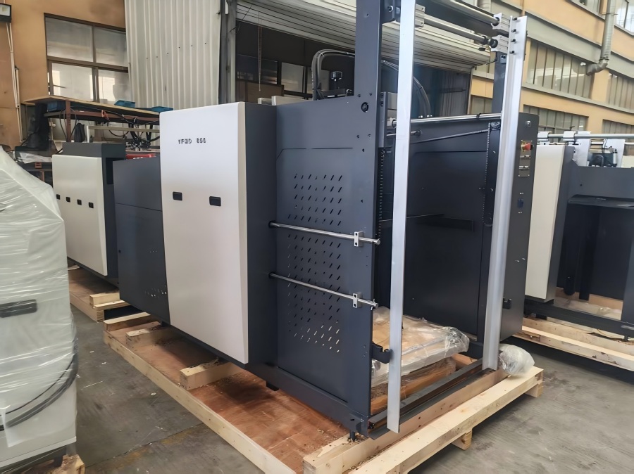 Uus Star YFMD-850 automaatne kiire lamineerimismasin saadetakse Taisse!